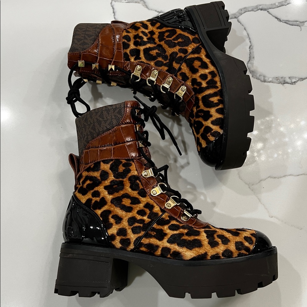 MICHAEL KORS Khloe Calf Hair Combat Boots SIZE 6
